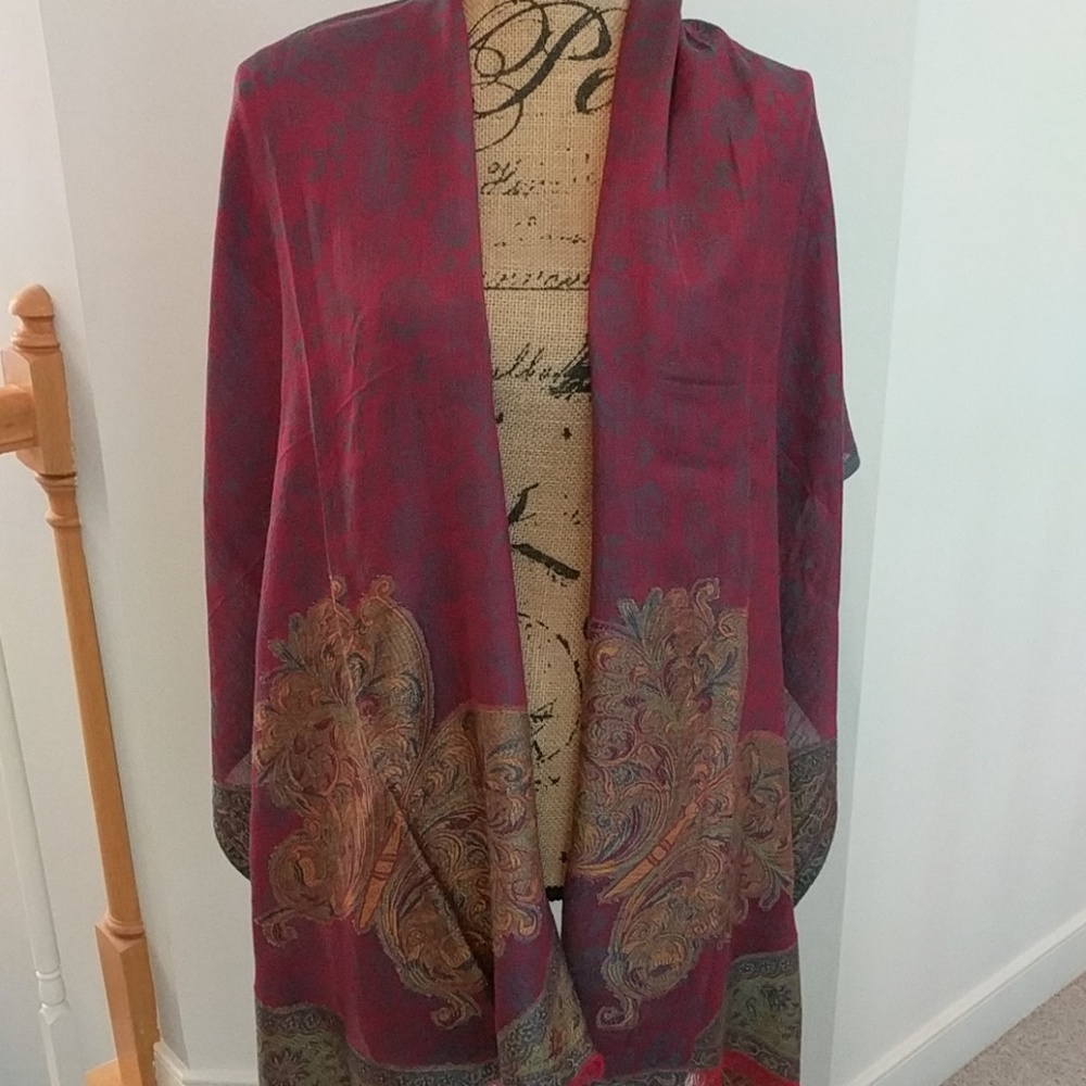 Scarf - Picture 2 of 2